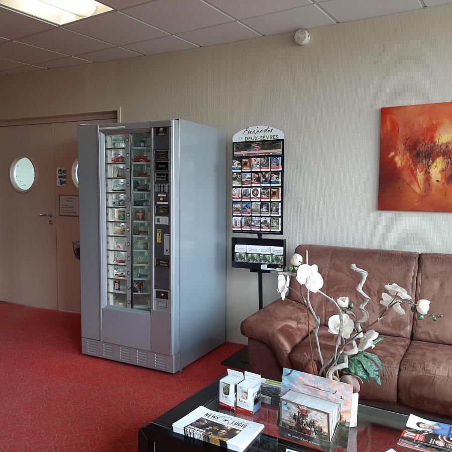 Cit'Hotel Talencia Thouars Exteriör bild