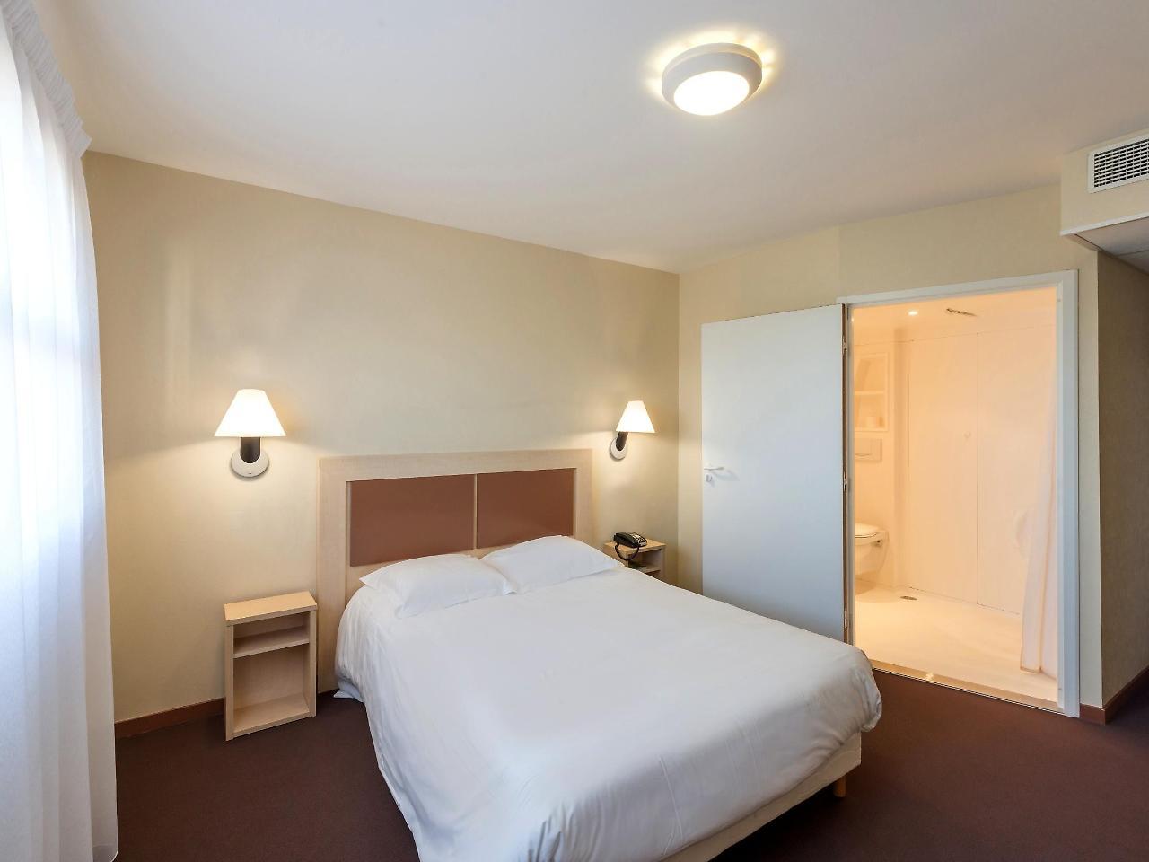 Cit'Hotel Talencia Thouars Exteriör bild