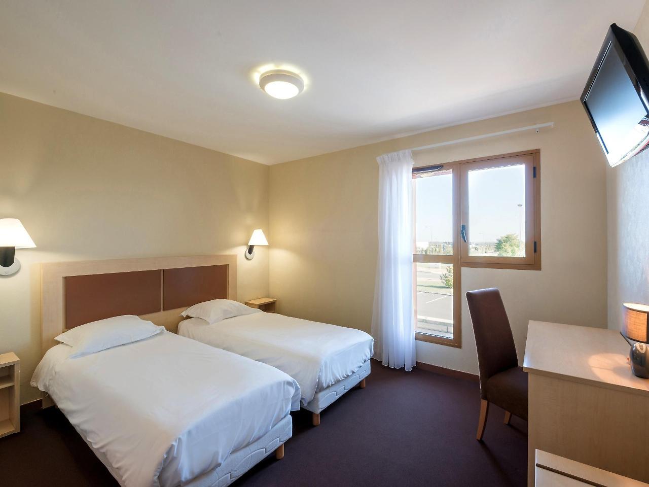 Cit'Hotel Talencia Thouars Exteriör bild
