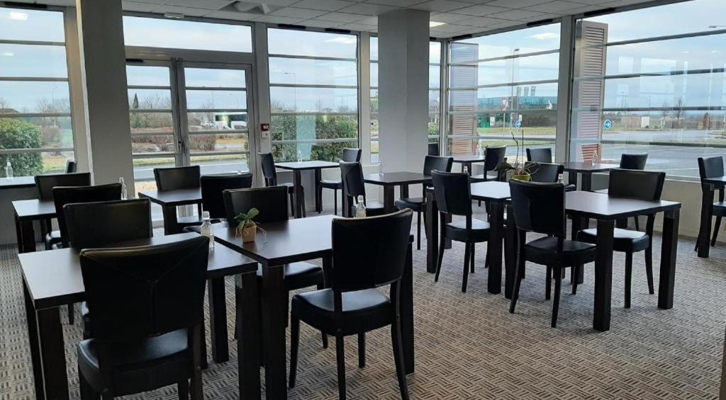 Cit'Hotel Talencia Thouars Exteriör bild